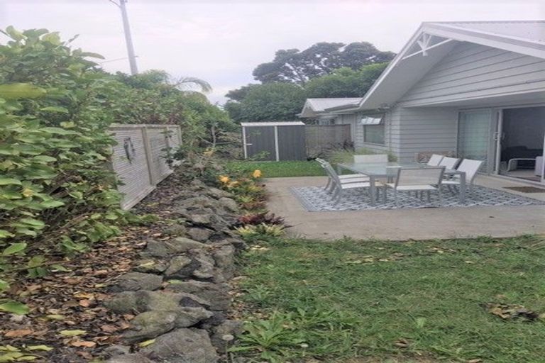 Photo of property in 2/925 Whangaparaoa Road, Manly, Whangaparaoa, 0930