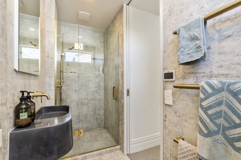 Photo of property in 40 Livingstone Street, Westmere, Auckland, 1022