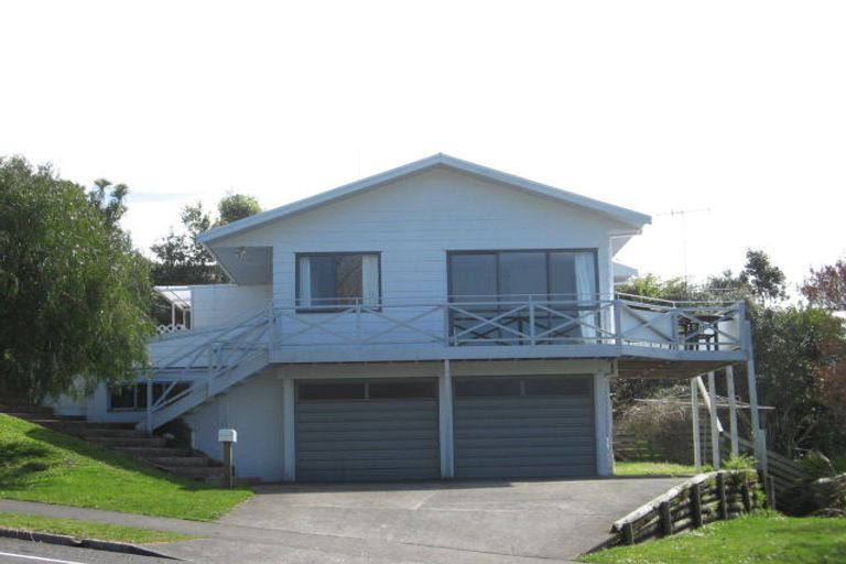Photo of property in 33 Esmeralda Street, Welcome Bay, Tauranga, 3112