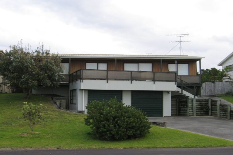 Photo of property in 24 Day Dawn Crescent, Omaha, Warkworth, 0986