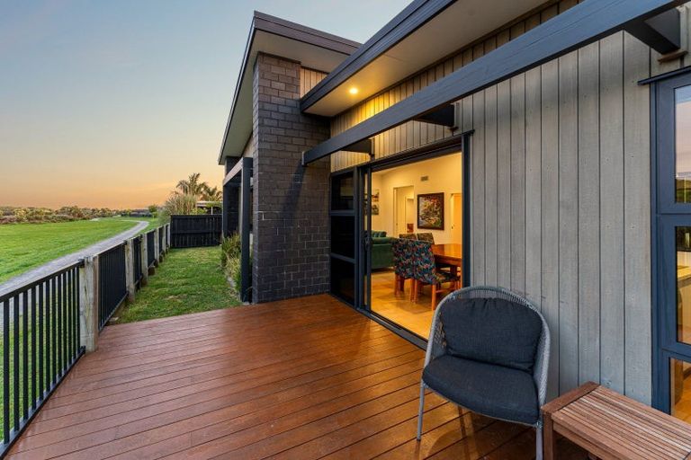 Photo of property in 64 Drabble Crescent, Papamoa Beach, Papamoa, 3118