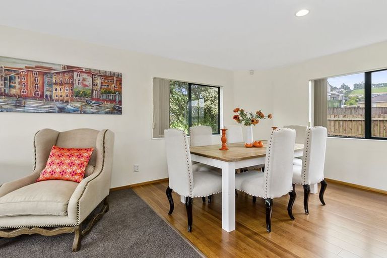 Photo of property in 1/10 Hilltop Road, Clover Park, Auckland, 2019