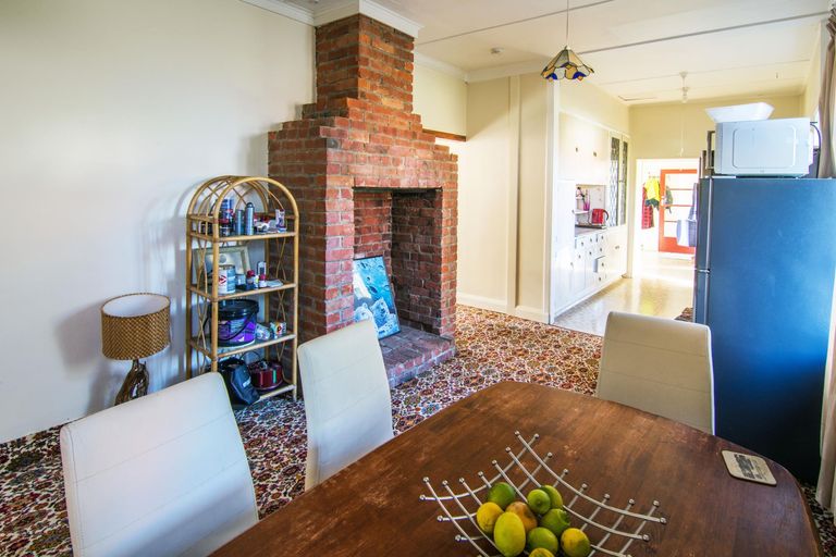 Photo of property in 16 Upper Plain Road, Masterton, 5810