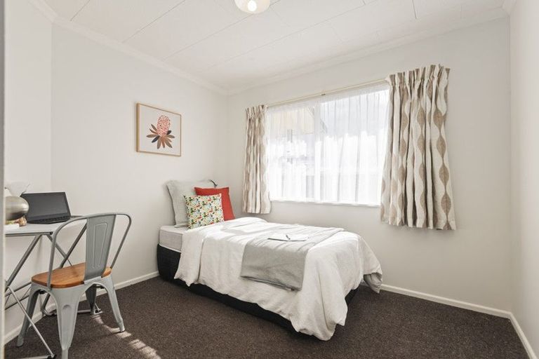 Photo of property in 63 Rhodes Drive, Kelvin Grove, Palmerston North, 4414