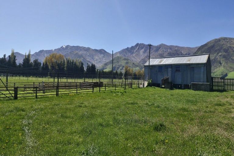 Photo of property in 314 Gladstone Road, Lake Hawea, Wanaka, 9382