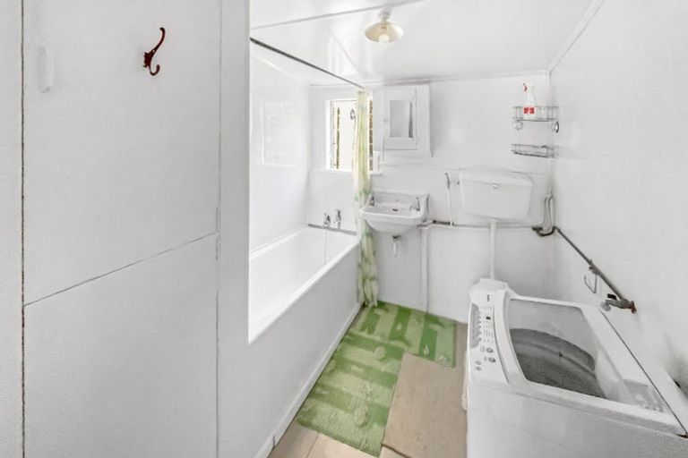 Photo of property in 42 Leven Street, Naseby, 9396