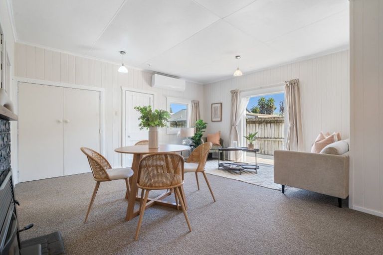 Photo of property in 44 Fitzroy Road, Fitzroy, New Plymouth, 4312