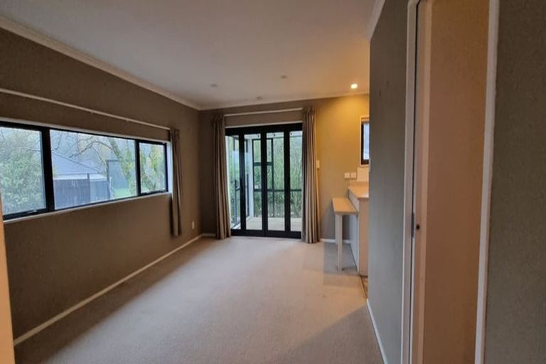 Photo of property in 100 Ranfurly Road, Alfriston, Auckland, 2105