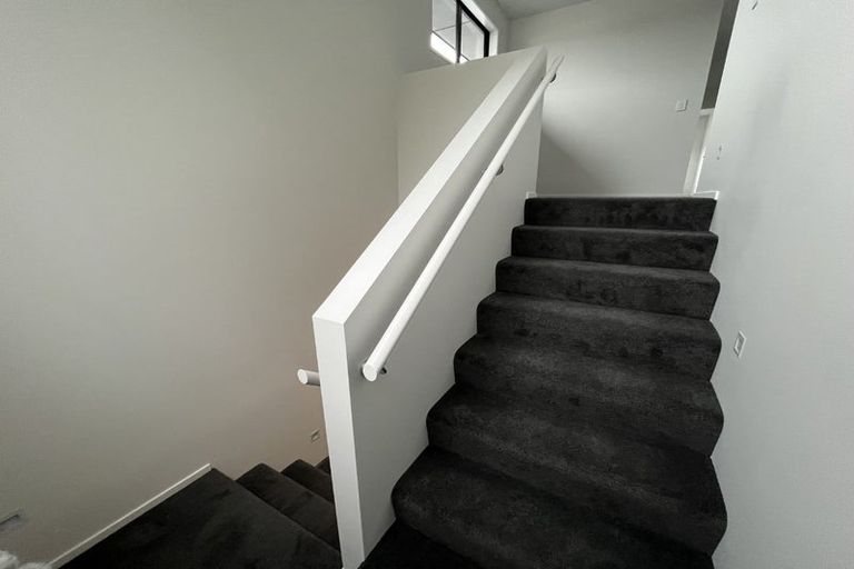 Photo of property in 3b Turehu Street, Merrilands, New Plymouth, 4312