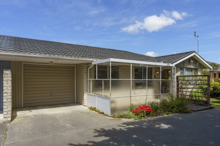 Photo of property in 1/5a Purakanui Place, Northwood, Christchurch, 8051