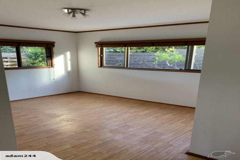 Photo of property in 1/85 Hebron Road, Waiake, Auckland, 0630