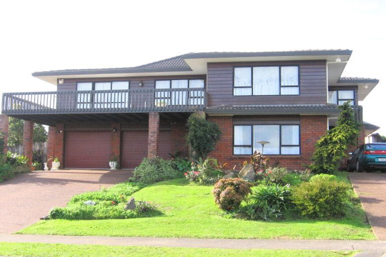 Photo of property in 2/4 Calluna Crescent, Totara Heights, Auckland, 2105