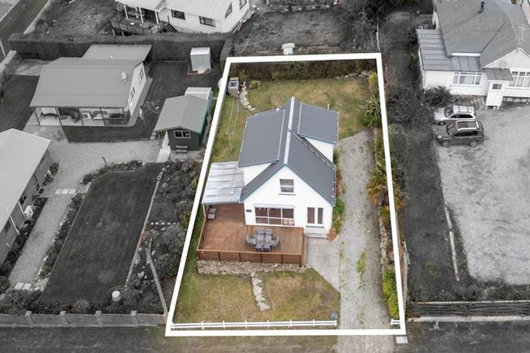 Photo of property in 2 Kelso Street, Roxburgh, 9500