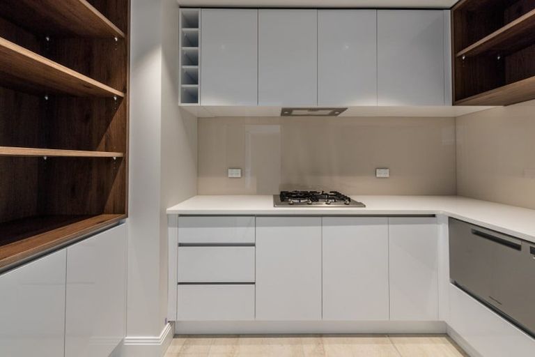 Photo of property in 218a Lake Road, Hauraki, Auckland, 0622