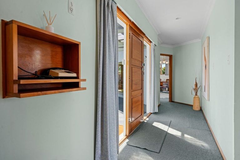 Photo of property in 24 Victoria Street, Carterton, 5713