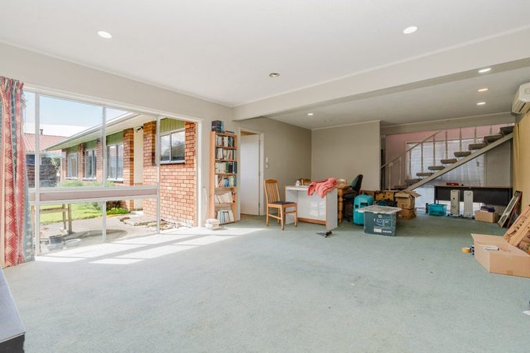 Photo of property in 1 Delamare Road, St Andrews, Hamilton, 3200