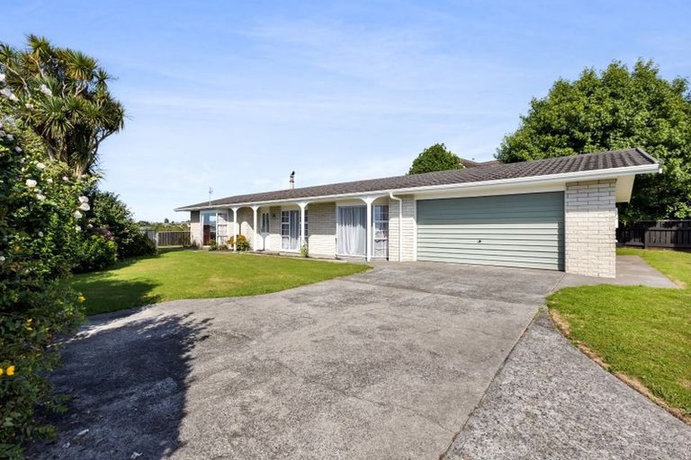 Photo of property in 34 Heta Road, Highlands Park, New Plymouth, 4312