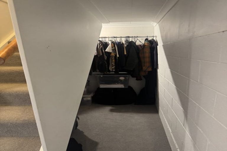 Photo of property in 10 Antico Street, Melrose, Wellington, 6023