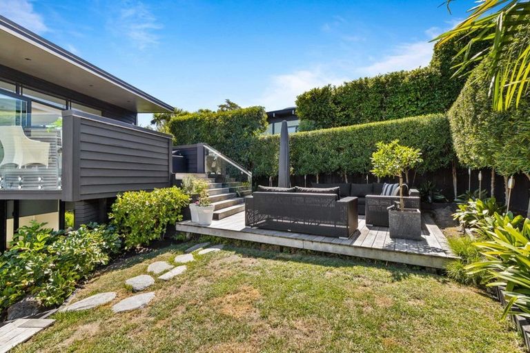 Photo of property in 4c Beach Road, Castor Bay, Auckland, 0620