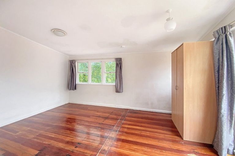Photo of property in 99 Seabrook Avenue, New Lynn, Auckland, 0600