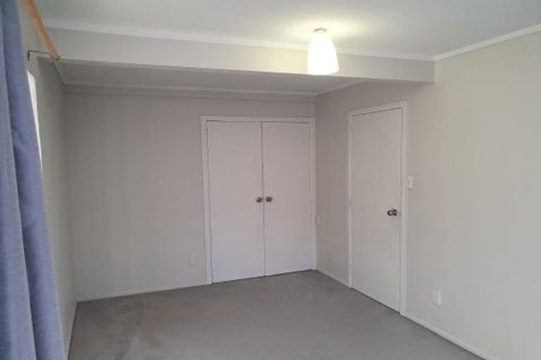 Photo of property in 178 Waimumu Road, Massey, Auckland, 0614