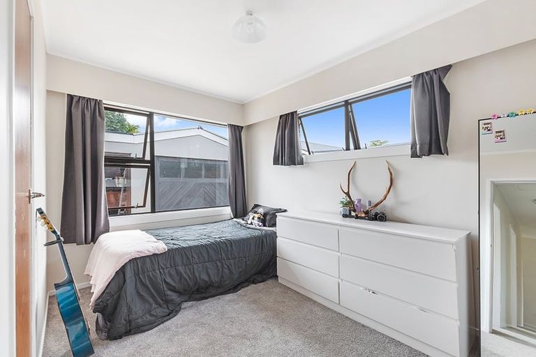 Photo of property in 61 College Road, Edgecumbe, 3120