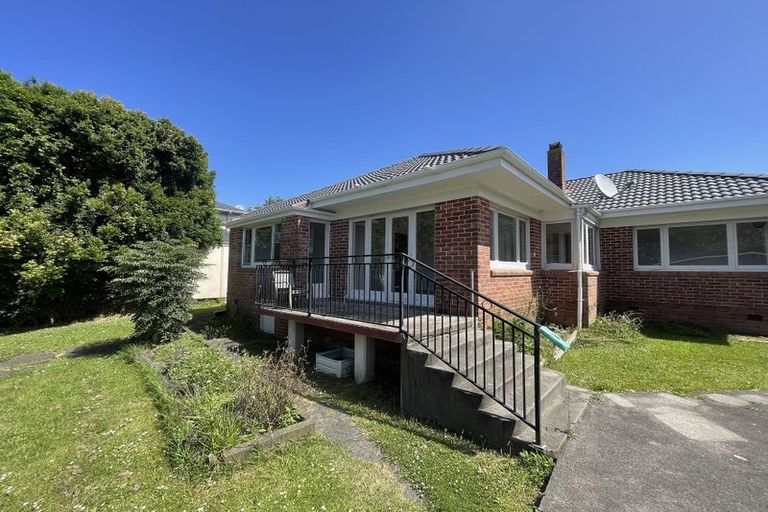 Photo of property in 23 Peverill Crescent, Papatoetoe, Auckland, 2025