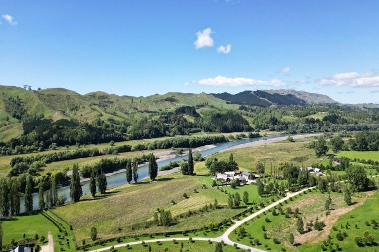 Photo of property in 155 Matangi Road, Tuki Tuki, Havelock North, 4294