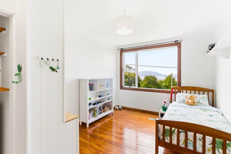 Photo of property in 37 Earls Road, Saint Clair, Dunedin, 9012