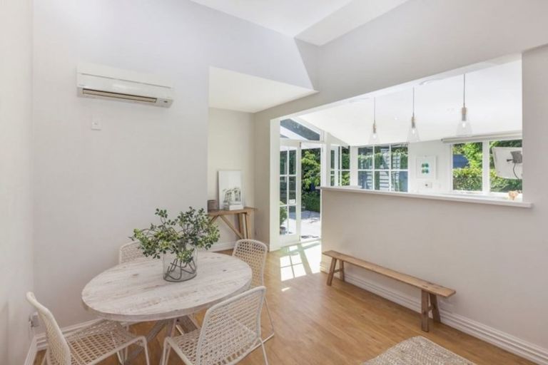 Photo of property in 52a Onslow Street, St Albans, Christchurch, 8014