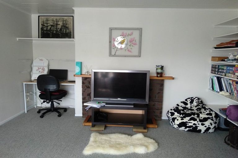 Photo of property in 15 Jade Place, Pukehangi, Rotorua, 3015