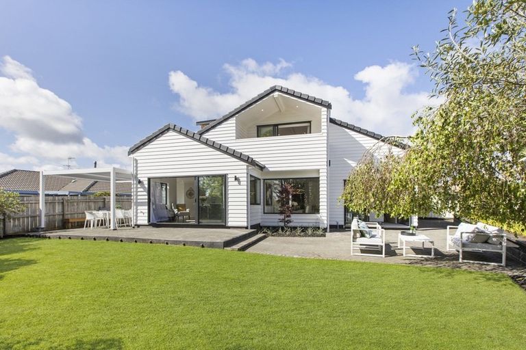 Photo of property in 6 Thirlmere Rise, Northpark, Auckland, 2013