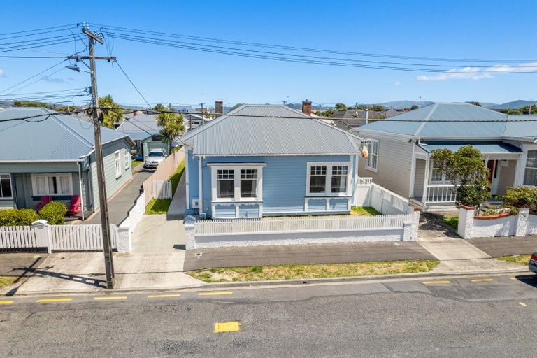 Photo of property in 20 Heretaunga Street, Petone, Lower Hutt, 5012