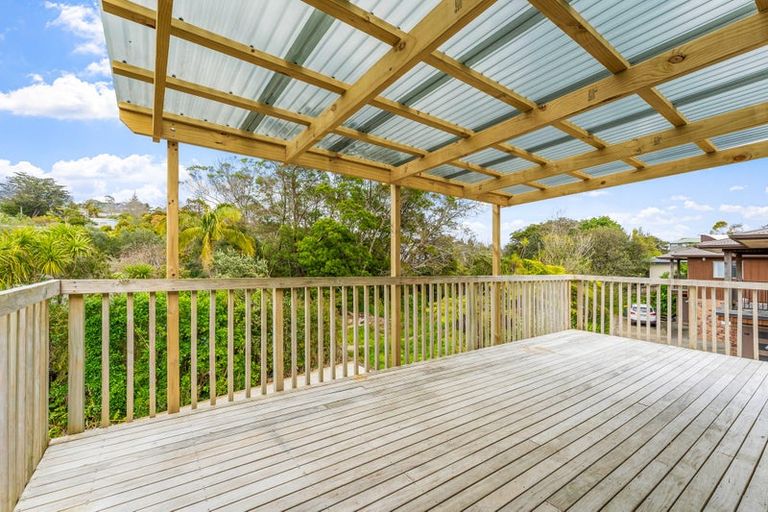 Photo of property in 52a D'oyly Drive, Stanmore Bay, Whangaparaoa, 0932