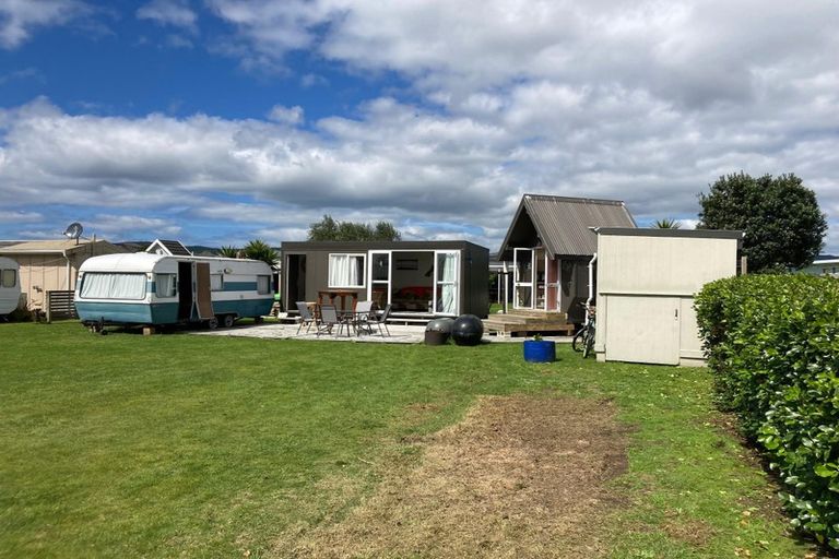 Photo of property in 185 Rangiora Crescent, Matarangi, Whitianga, 3592