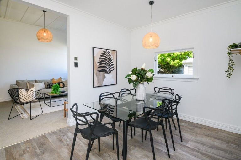 Photo of property in 31 Dunk Place, Milson, Palmerston North, 4414