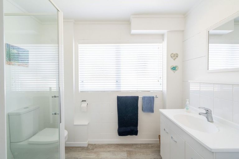 Photo of property in 9 Mahuta Road, Waitahanui, Taupo, 3378