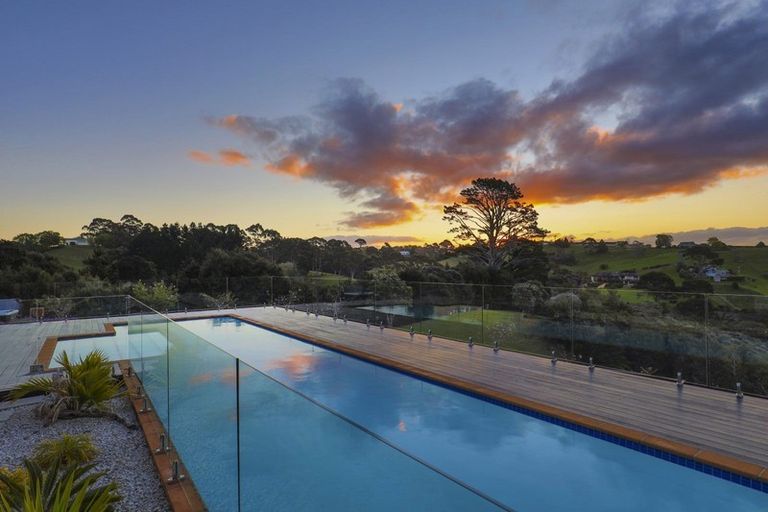 Photo of property in 5b The Prom, Coatesville, Albany, 0793