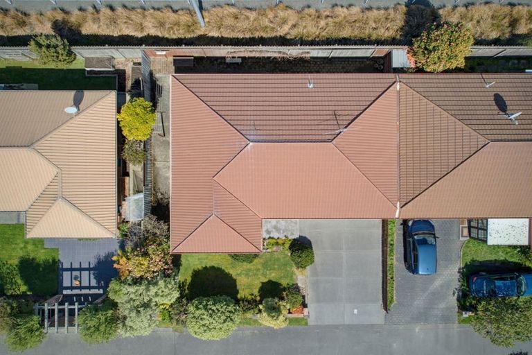 Photo of property in 19a Sheraton Place, Redwood, Christchurch, 8051