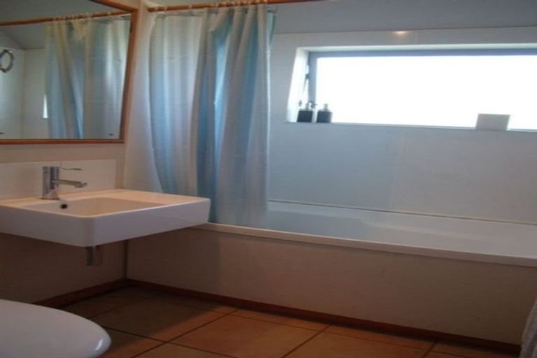 Photo of property in 3/100 Office Road, Merivale, Christchurch, 8014