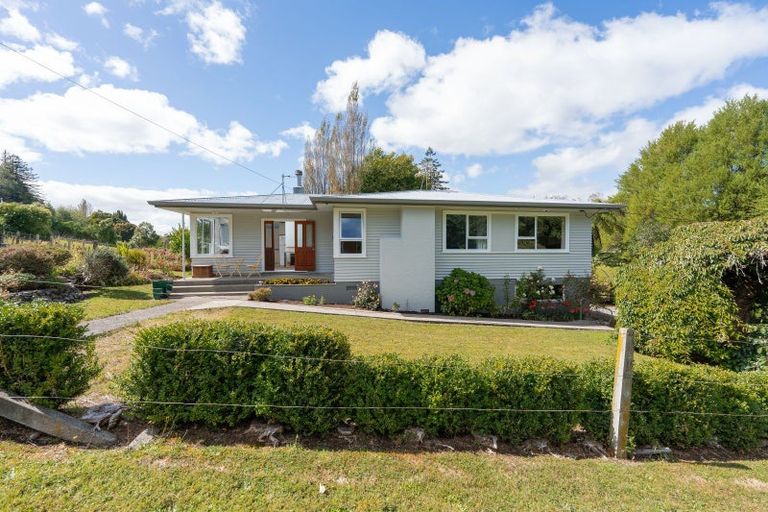 Photo of property in 6 Waugh Street, Kimbolton, 4777