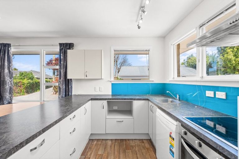 Photo of property in 15 Ebony Street, Bishopdale, Christchurch, 8053