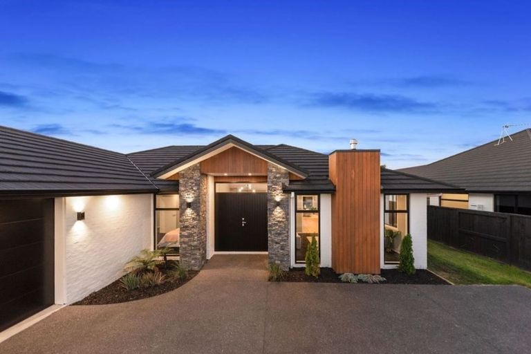 Photo of property in 34 Helen June Avenue, Flagstaff, Hamilton, 3210