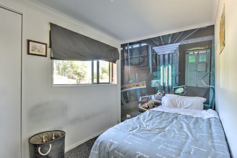 Photo of property in 66 Hunter Street, Edendale, 9825