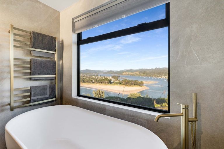 Photo of property in 196 Paku Drive, Tairua, 3508