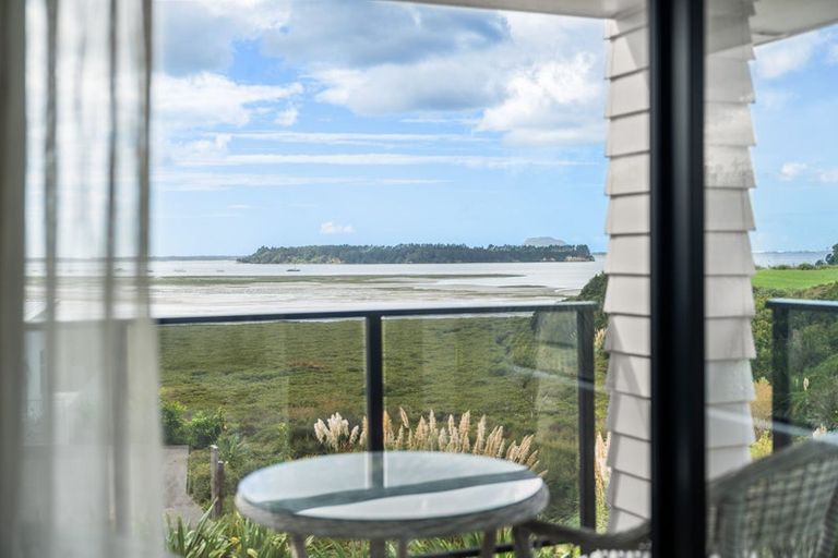 Photo of property in 30 Lakeside Terrace, Omokoroa, 3114