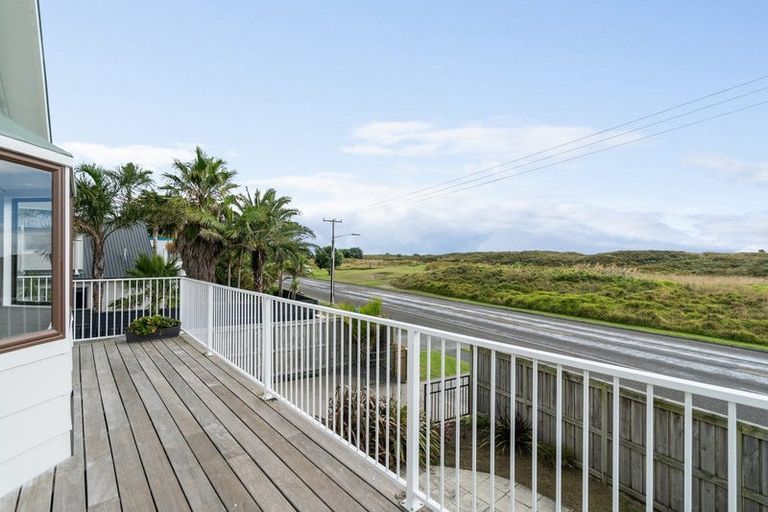 Photo of property in 350 Papamoa Beach Road, Papamoa Beach, Papamoa, 3118