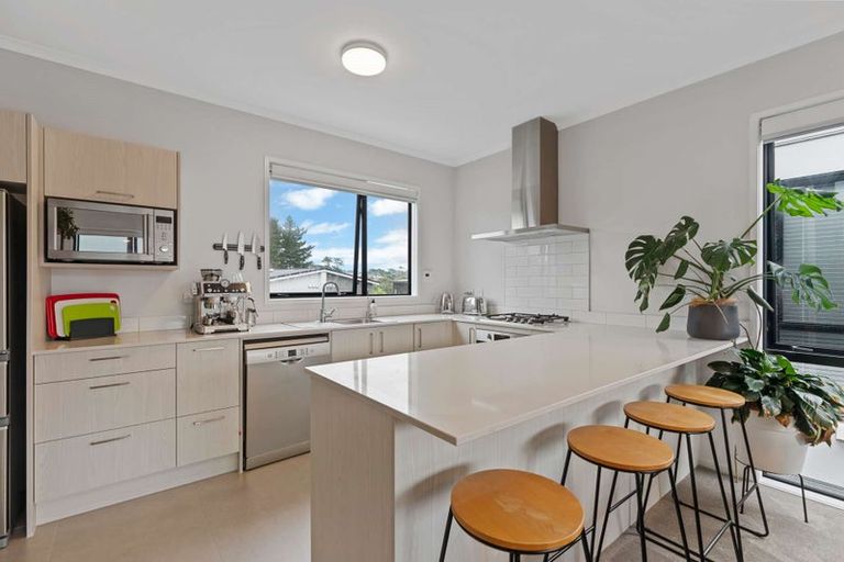 Photo of property in 5 Awamarino Way, Westgate, Auckland, 0614