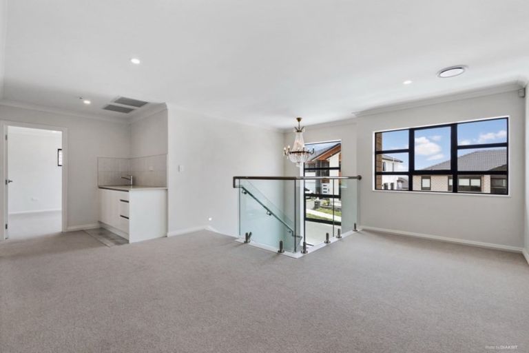 Photo of property in 4 Drover Close, Flat Bush, Auckland, 2019