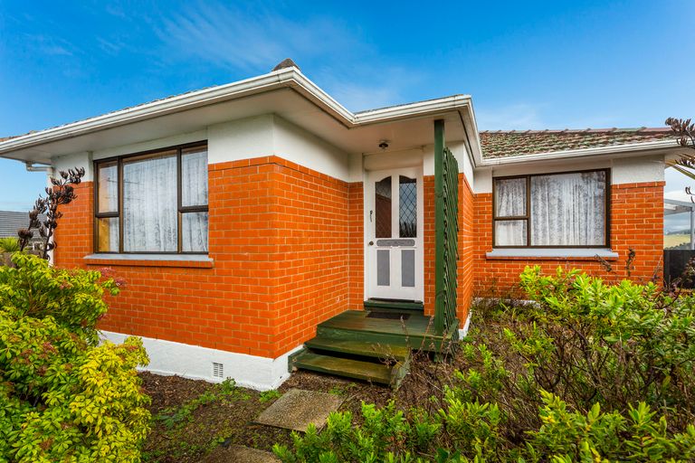 Photo of property in 180 Mornington Road, Kenmure, Dunedin, 9011